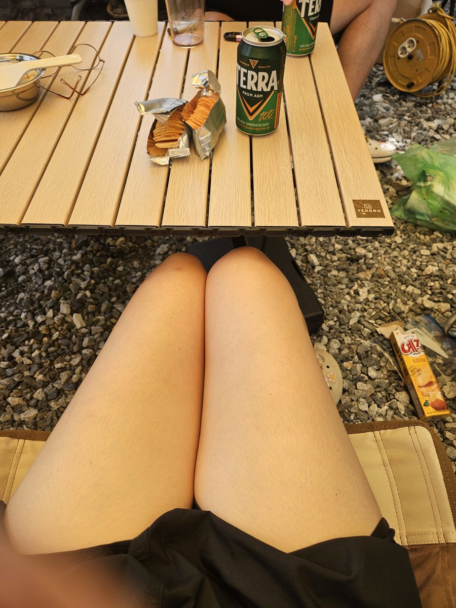 캠핑♡불멍♡
낮에 먹는 시원한 맥주는 생명주♡

#캠핑 #불멍 #생명주
#부부 #부커 #네토부부 #덥지만갬성
<a href="/5lZfObsYP7giC2Z/">옆집♡여시부부</a>