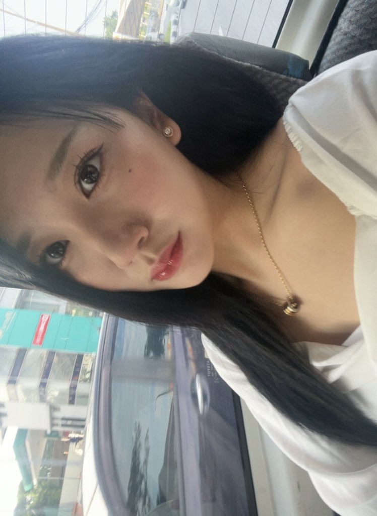 L_MarshaJKT48's tweet photo. Selamat Hari Kemerdekaan Republik Indonesiaa yang ke 79💗 https://t.co/vfNMvbqZMT