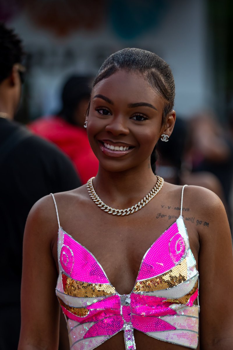 geroldshellbair's tweet image. #Curlfest #CurlfestNY 8/17/24 #CurlyGirlCollective @ILOVECGC
#Shellbairfoto

shellbair.com