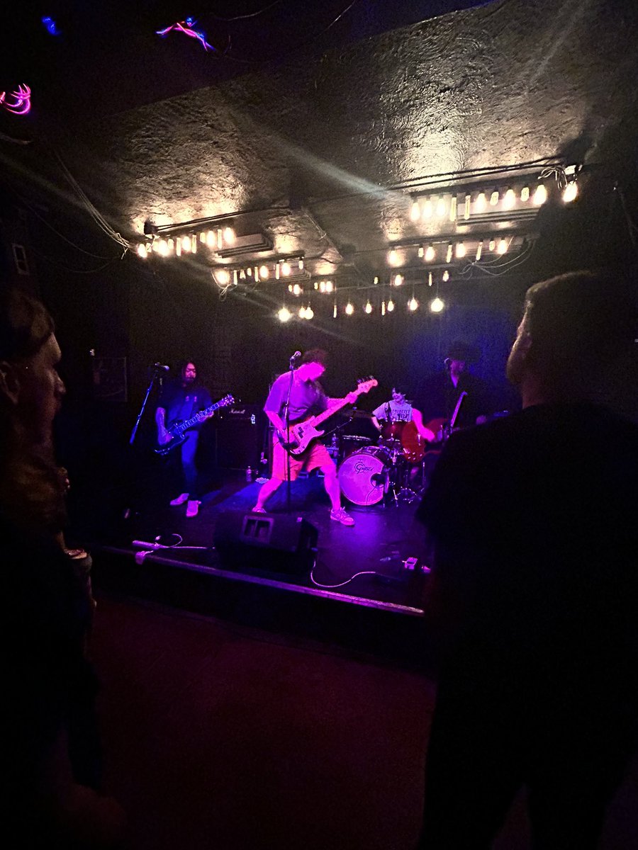 久しぶりに爆音で鼓膜超えて脳天突き刺さるライブでした…！！
#playdeadseason