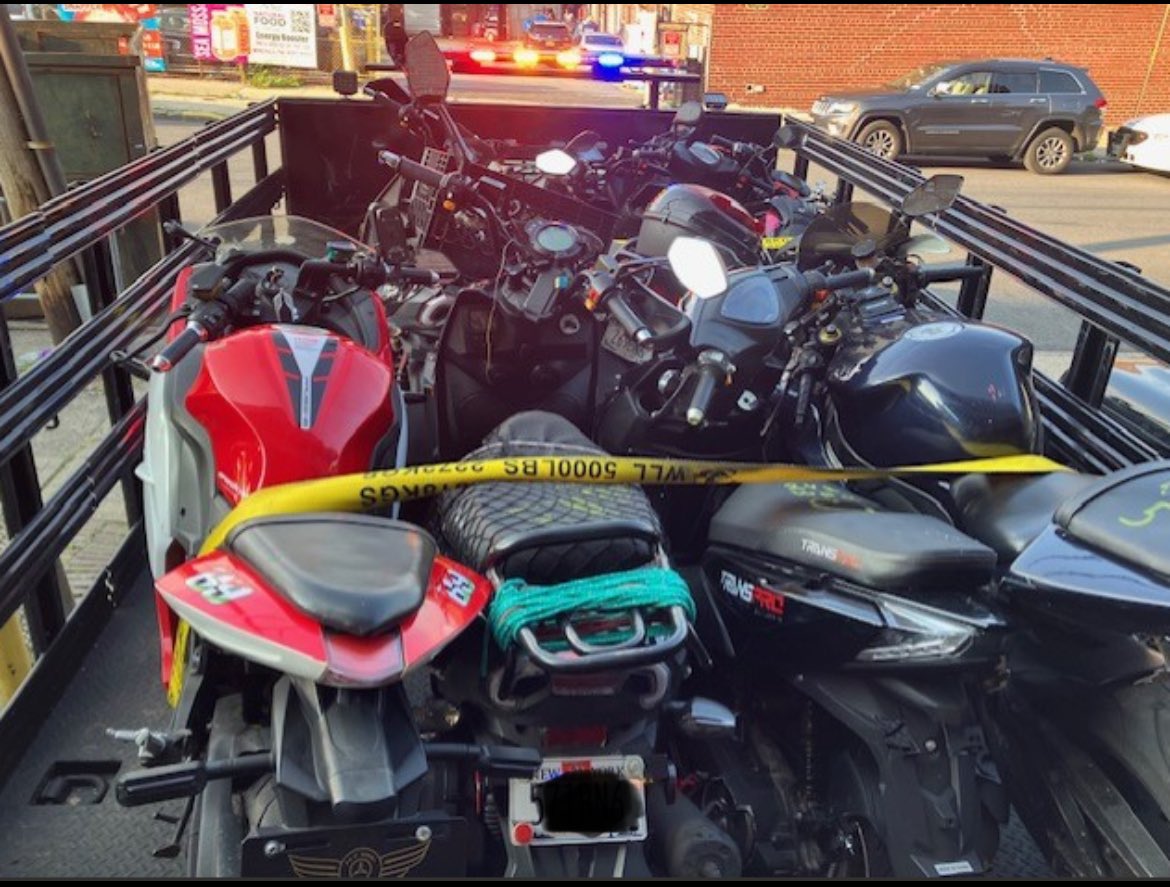 NYPD47Pct's tweet image. Your 47th Pct. NCO’s are working hard to address your complaints about unregistered &amp;amp; reckless scooters in our community. Earlier this week they participated in a multi-agency joint operation that resulted in these scooters being seized. When you speak, we listen &amp;amp; take action.