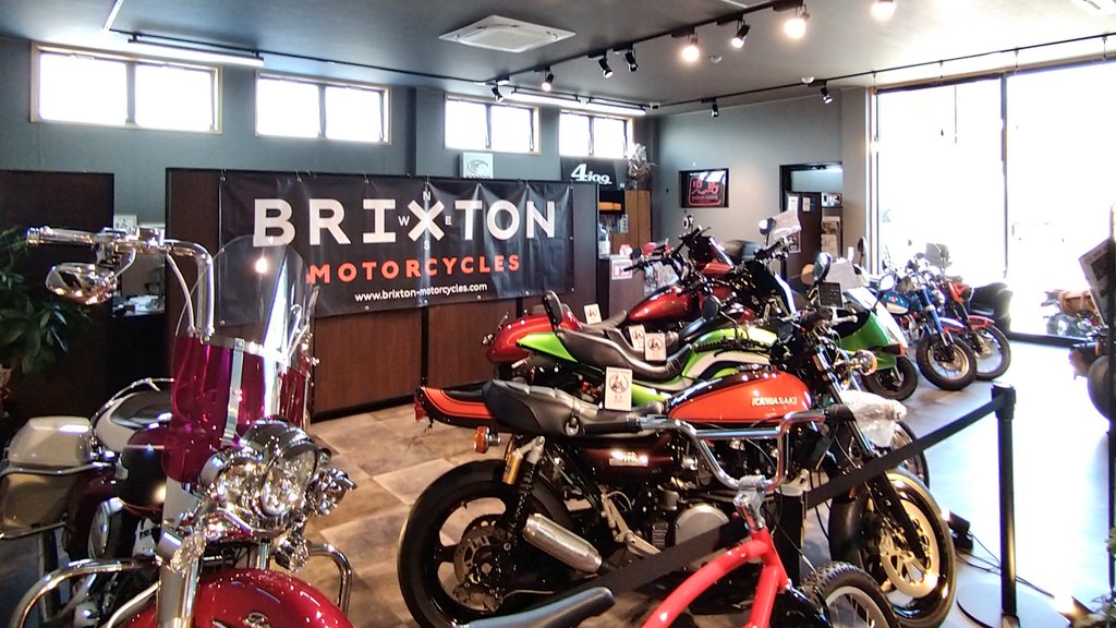 StmJpOfficial's tweet photo. 福岡県行橋市の #STM認定店
#4ingCustomProShop さん🏁
オシャレな店内には国内&国外メーカーの様々なモーターサイクルが展示✨
同店は #全日本ロードレース選手権 #ST600 に参戦🏁しており、公道だけでなくサーキット派でも頼りになるお店です🔧
#4ing #4ingRT #JRR #STM #ベアリング交換が効く https://t.co/PdCkPTyJ0x