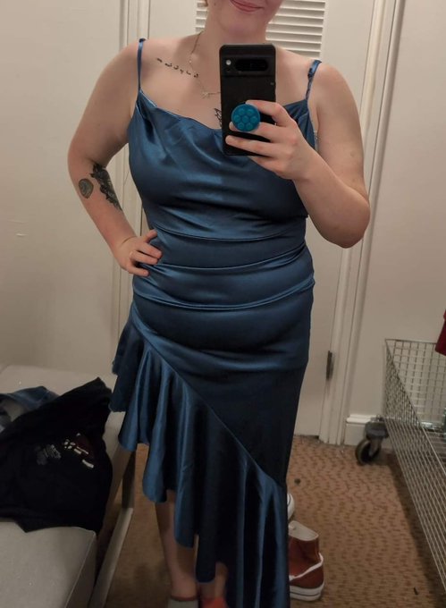 Pear shaped goddess 🍐❤️❤️ https://t.co/jHkJL1GJtY