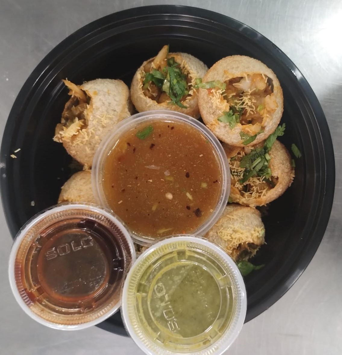 FlavoursIndiaUS's tweet image. Our weekend specials, 16-18 August 2024:

Pani Puri $5.99
Dahi Puri $5.99
Vada Pav $6.99
Pav Bhaji $6.99
Cold Masala Tea $3.99

Flavours of India
458 SE 185th Ave, #110
Portland, OR 97233

Phone:  503-840-9260

 #GreshamOR #indianfood #panipuri #vadapav #pavbhaji