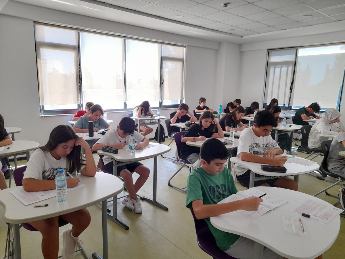 8.SINIFLARIMIZA UĞUR TANI SINAVI’NI (UTS) UYGULADIK. 
LGS’ ye hazırlık sürecimizin ilk basamağı olan Uğur Tanı Sınavı’nı 8. sınıf öğrencilerimize uyguladık💫 
#LGS
#UğurluOlmak