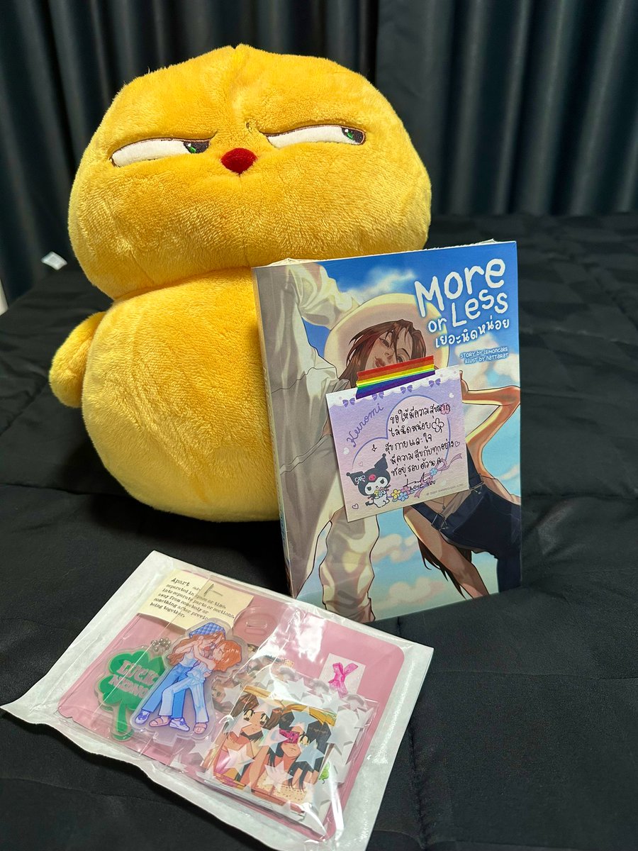 Baboochikaa's tweet image. มีความสุขตลอดการแกะกล่อง 
คุณนักเขียนใส่ใจมาก ของแถมน่ารักเกิน
ยินดีต้อนรับเข้าชั้นหนังสือ 🥰🔥 #เยอะนิดหน่อย #Moreorless