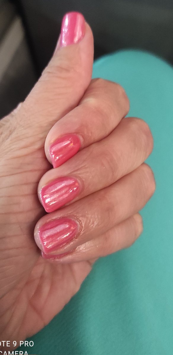 MrsSpiceySwoon's tweet image. New nailz #thirdround 💖🩷💅