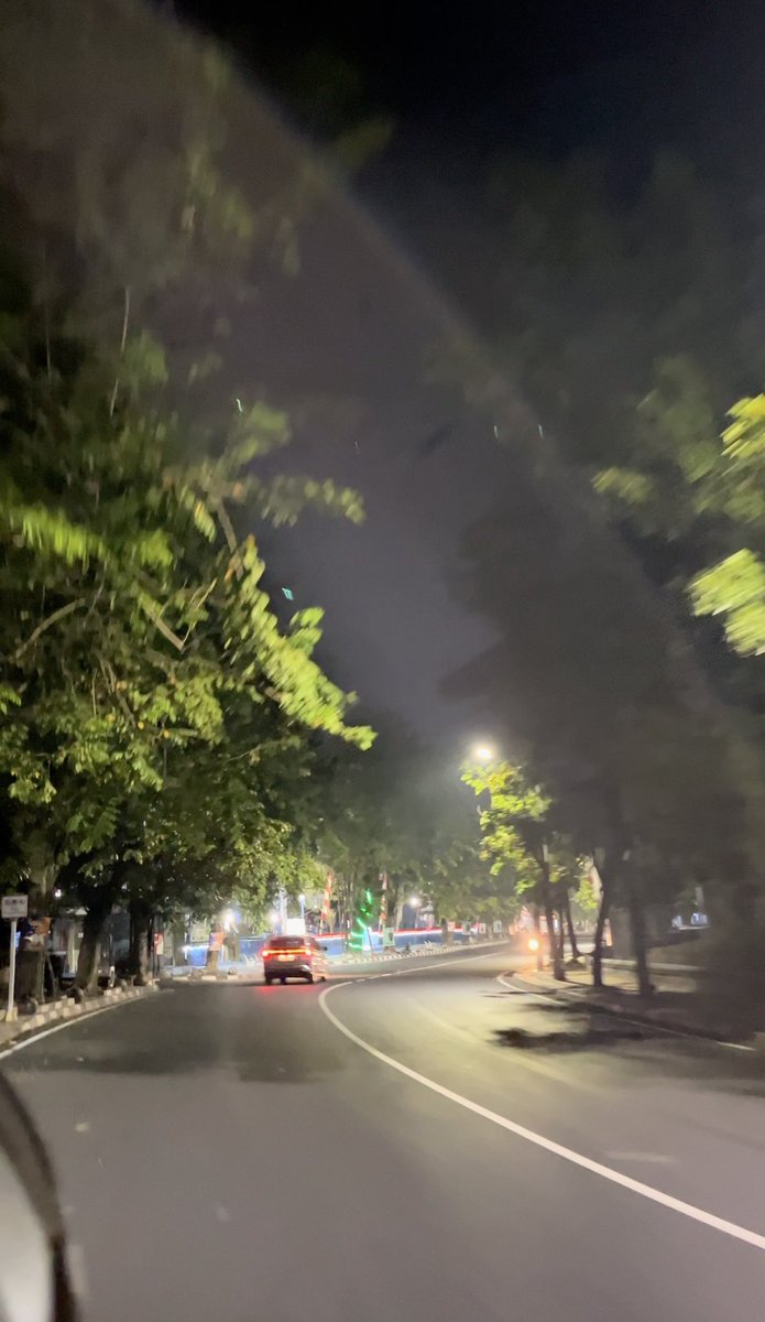 nrshifar's tweet photo. Hallo Mahesa! Saya Nur Shifa Rahmadina, Jurusan Farmasi. PKKMB UNNES 2024 so far so funn karena aku jadi bisa racing kelud-gunpat jam 4 pagi, trs juga bisa ngerasain papermob, arak arakan dan nonton kak jo sama kak kaleb.

#JejakBarudiUNNES
#HariPertamadiUNNES
#PKKMBUNNES2024 https://t.co/YdPpiQT6h2