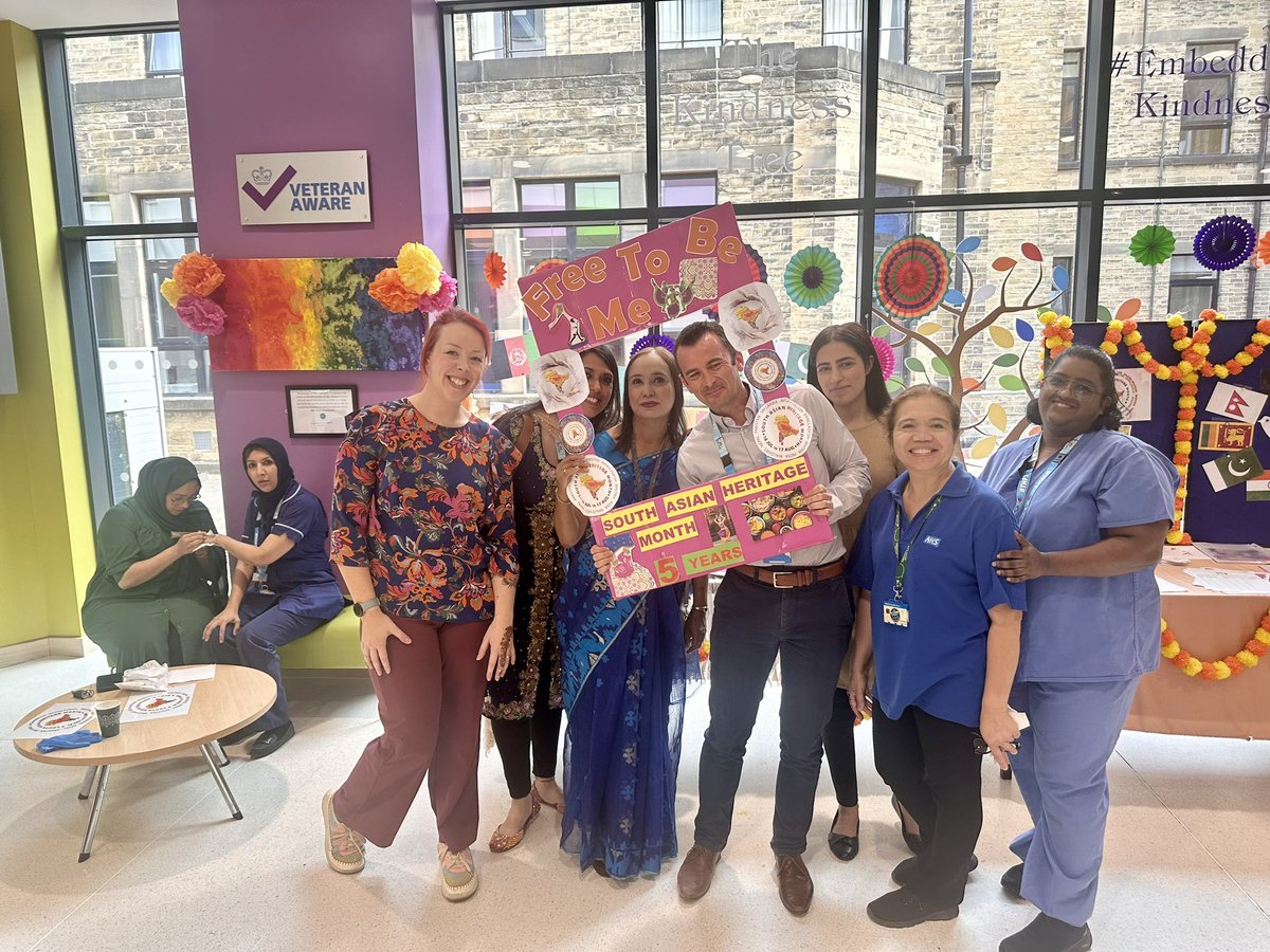 jetz18's tweet photo. Best news ever. Thank you to my colleague/s who nominated me and believed in me. Gratefu beyond words. Thank you to @BTHFT @bthft_od for recognizing  commitment,hard work &amp; care for our patients. Finalist for Bradford Brilliant Award 2024 ❤️@Mel_Pickup @karendawber @65_susan https://t.co/3xpfQwuUZz
