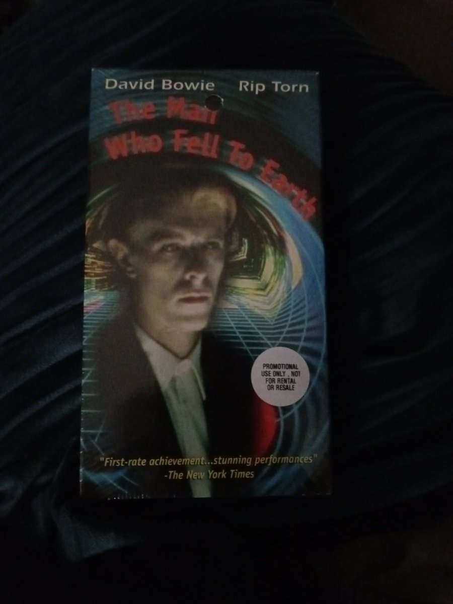 GeneGritzan's tweet photo. Free Giveaway VHS Tape of "The Man Who Fell to Earth." Just like the post &amp; leave a comment. Best comment wins. Free shipping worldwide. Ends midnight August 31st EST. David Bowie, Rip Torn, Candy Clark, Buck Henry. #bowie #vhs #amovieaday #cult #glam #scifi #syfy #70s #roeg #uk https://t.co/FG1QLsiEGd