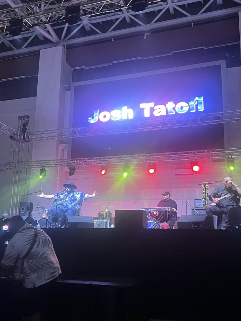 Seilala Mapusua tweet media