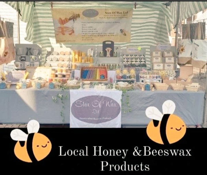 Good morning, im back to Louth market today. Im fully stocked on honey, handcreams , lip balms, beeswax wraps , polish leather conditioner and of course my lovely beeswax candles. Have a great weekend if i dont see you x