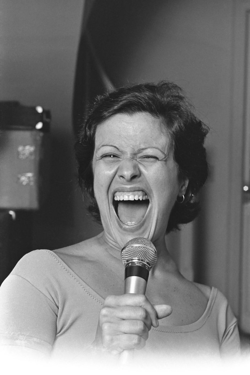 reicampos's tweet photo. @historyinmemes Greatest singer of all time, @elis_regina https://t.co/hSGmOhpD9l