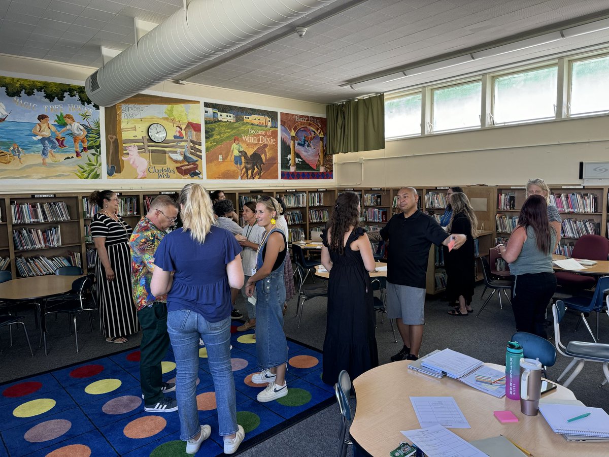 Amy Monaghan tweet media