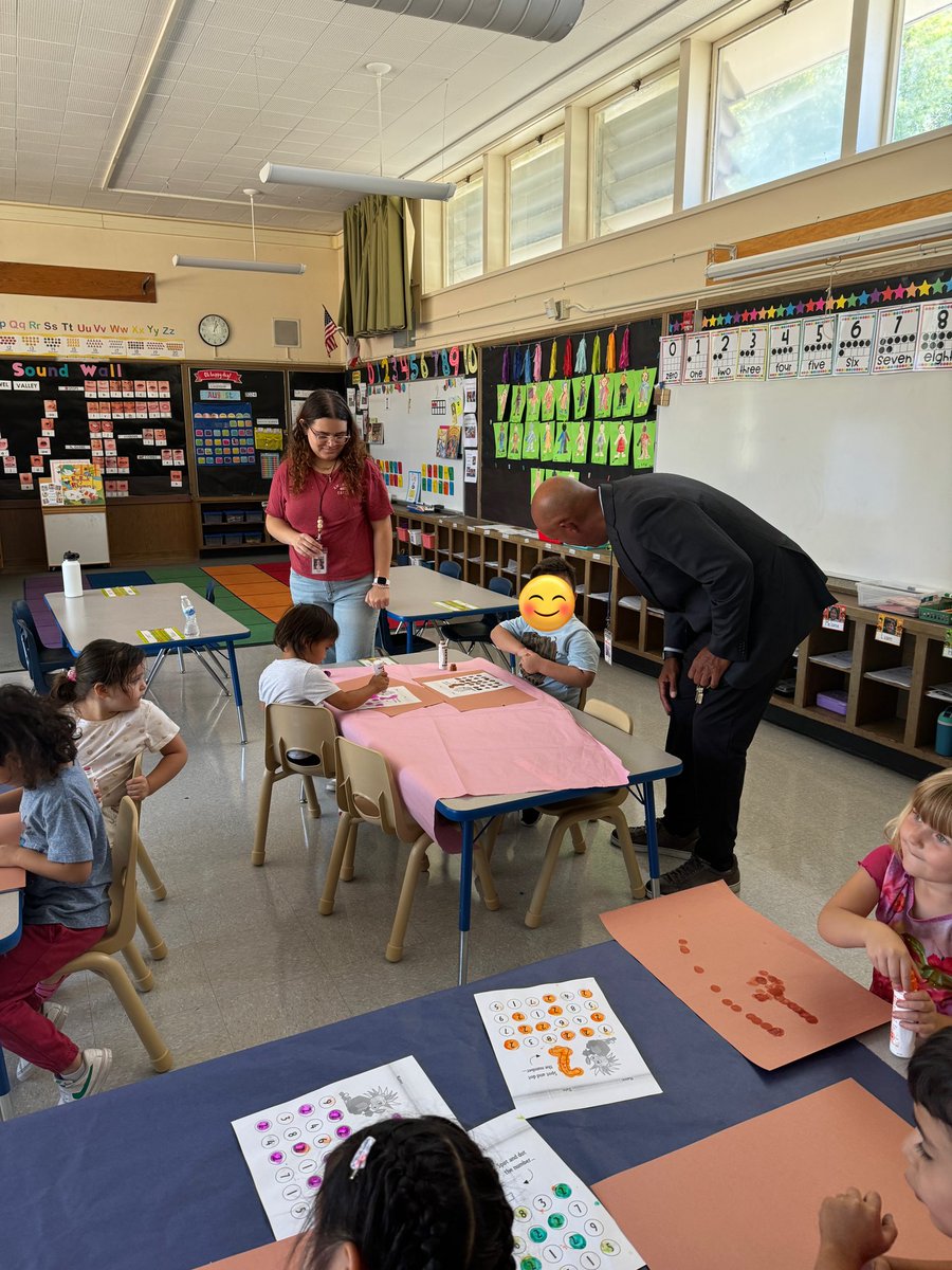 Amy Monaghan tweet media