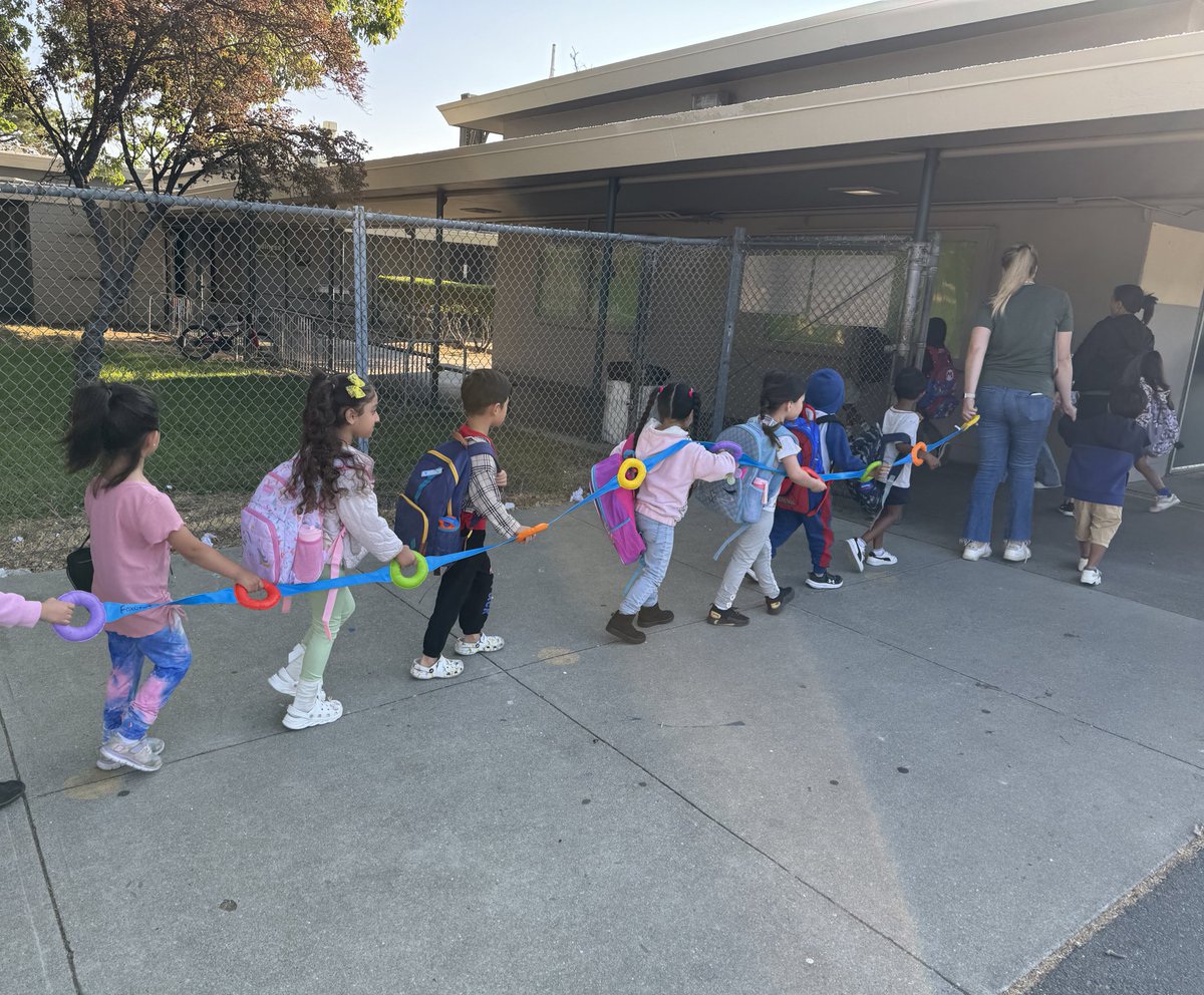 Amy Monaghan tweet media