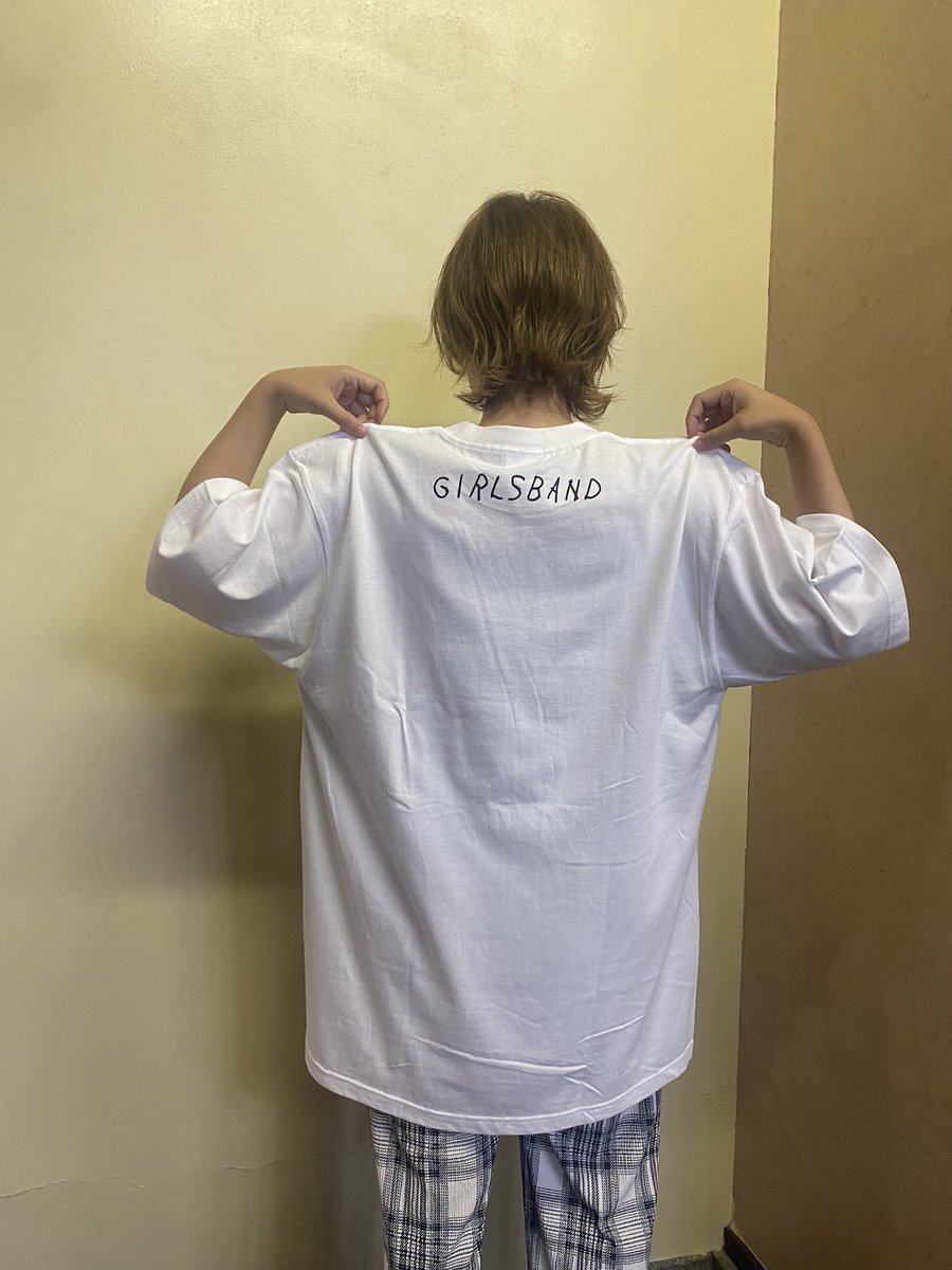 ゲリラグッズ解禁】 🧤こんなんなんぼあってもいいですからねTシャツ M