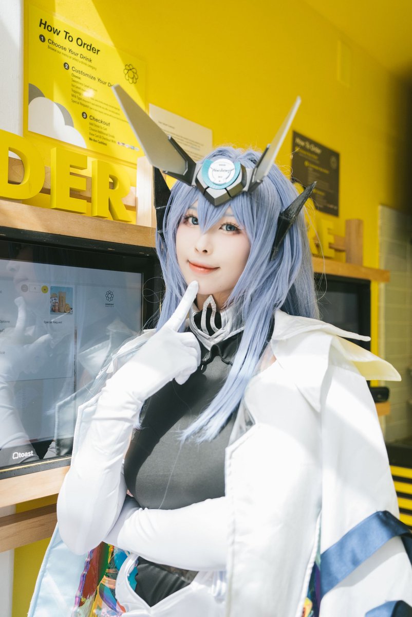 0908__kaori's tweet photo. ⚓Azur Lane x Sunright☀
Hey commander, do you wanna come join the @AzurLane_EN event at @SunrightTea ？
Love the special drinks and goodies ♥ 
Can’t wait to see you on Saturday August 17~ 

#AzurLane #Yostar #AzurLane6thAnniv #ALKickback https://t.co/3VmVHpcvr6