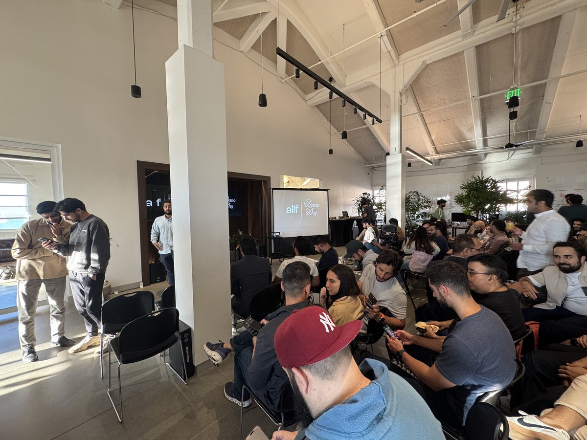 DevMuzzammil's tweet photo. SF is the place to be if you’re working on your startup

Huge congrats to @omarwasm for the successful @alifdotbuild demo day

Loved the insights from Omar, @FurqanR and other investors on the panel on working on projects + investing

Hoping to move here soon ✌️ https://t.co/k3t7oz6WR3