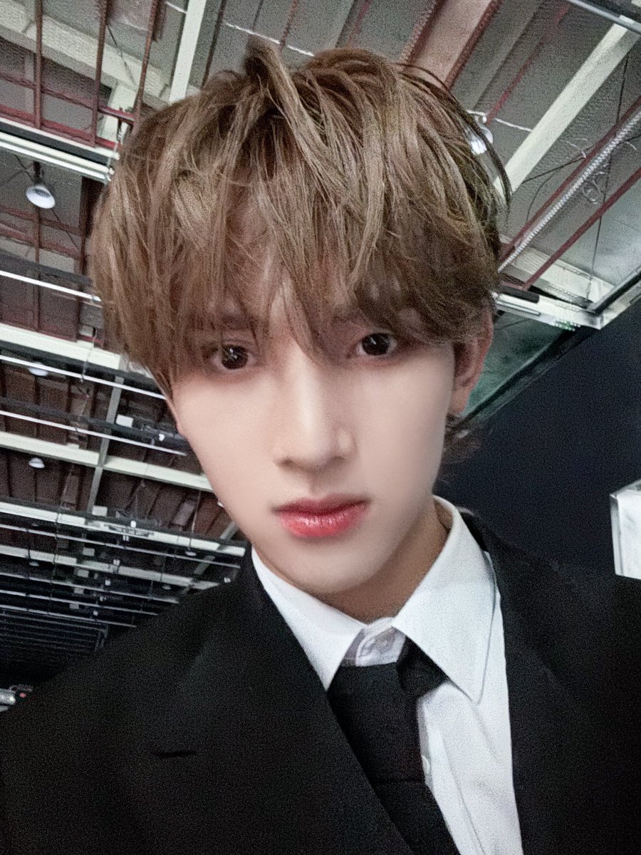 xikers_official's tweet photo. [#준민] 그래 세은아, 성인이 되고 첫 생일 축하한다! 형 말 좀 잘 듣자잉~☺ 추카추카!
#xikers #싸이커스 https://t.co/xfkkSHgOpi
