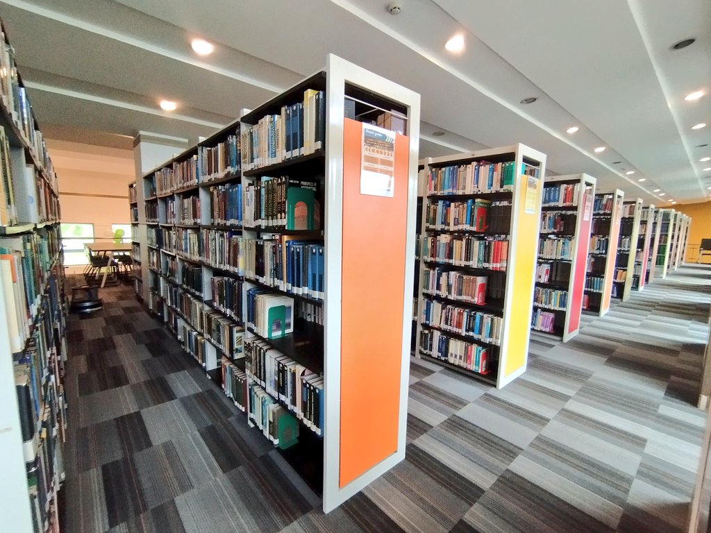 UmemaSiddiqi's tweet photo. Embracing the calm of the library before the semester storm. Just me, the whispers of pages turning, and endless possibilities.
I'm not anti-social; I just thrive in these quiet moments.
@ibakarachi #IBAlibrary #phdlife https://t.co/rEltImHVLP