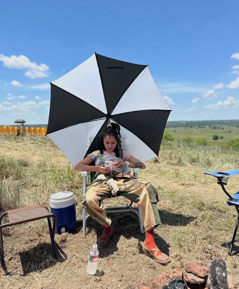 <트위스터스> 봤는데요 영화는 완전 전형적인 미국 재난 영화에 글렌 파월 캐릭터도 진짜 끔찍한 백인남(하 게다가 유튜버라니) 그자체였지만...