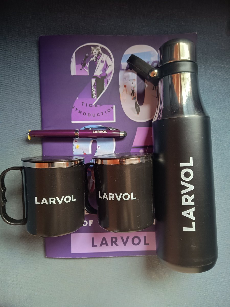 Debarat07333230's tweet photo. We are @Larvol #tigers, of course we love our company swag items 😍
Thank you @Akshatgupta1601 @brunolarvol Nikki Makkar @PoojaPr19148609
@Phaneesha_b
#20yearsoflarvol #doubledecade https://t.co/L7espDfc23