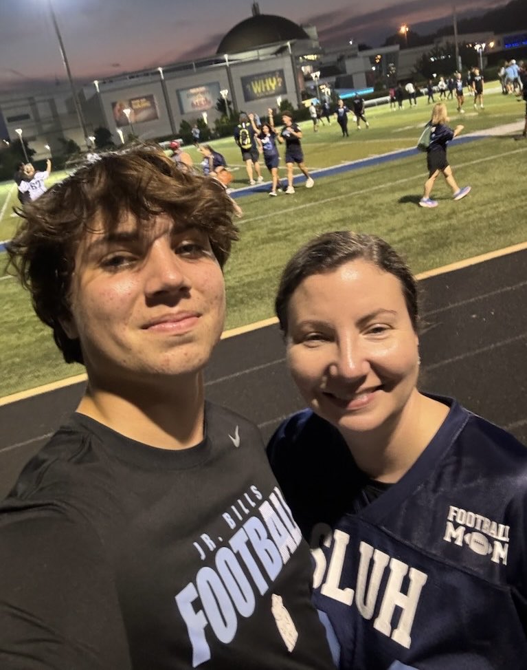 Stella Sheehan (@stellasheehan) on Twitter photo What fun! Moms Football 101 this evening <a href="/SLUHfootball/">SLUH Football</a> Thank you <a href="/CoachAdamCruz1/">Coach Adam Cruz</a> & team! Looking forward to this season with this great group of Moms! #GoodMomTouch2 😂 What fun! Moms Football 101 this evening <a href="/SLUHfootball/">SLUH Football</a> Thank you <a href="/CoachAdamCruz1/">Coach Adam Cruz</a> & team! Looking forward to this season with this great group of Moms! #GoodMomTouch2 😂