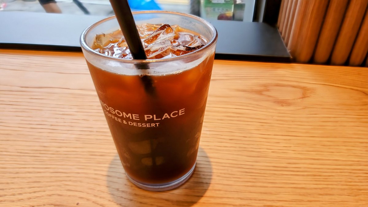 yamasan_k1's tweet image. 今日のおやつ☕

マンゴー🥭かき氷🍧

アイスアメリカーノ☕

ここのマンゴーかき氷めちゃくちゃ美味しい😋😋😋

台湾の越えたかも🍴😋

#ATWOSOMEPLACE