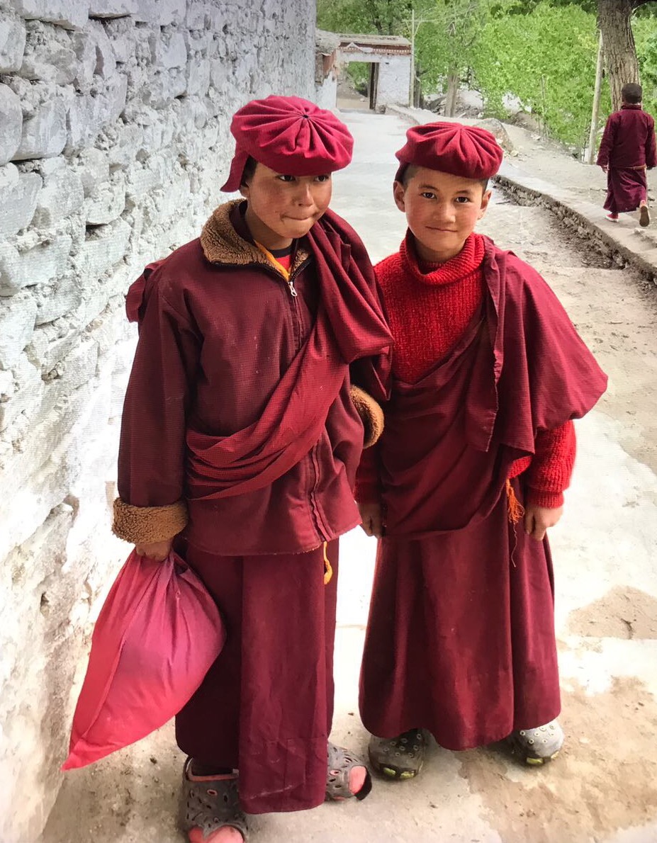 Girish_999999's tweet photo. QT an image that brings you happiness.😊
Expression of Innocence with Divinity…
#theme_pic_India_expression
#HemisMonastery
#Girish_Click https://t.co/sGC0SbqEo7