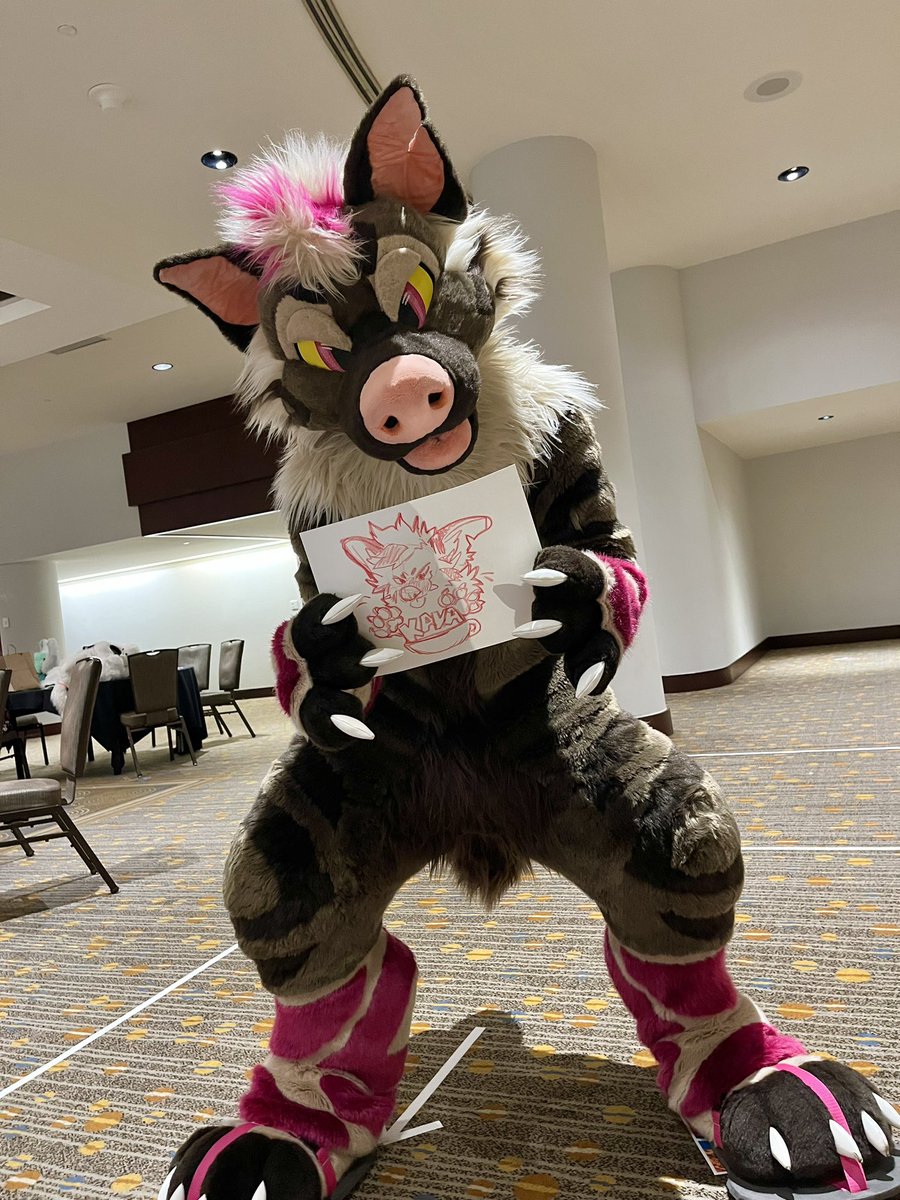 HyenaHours's tweet photo. Thas me >:03 https://t.co/Vz93ir3Vs5
