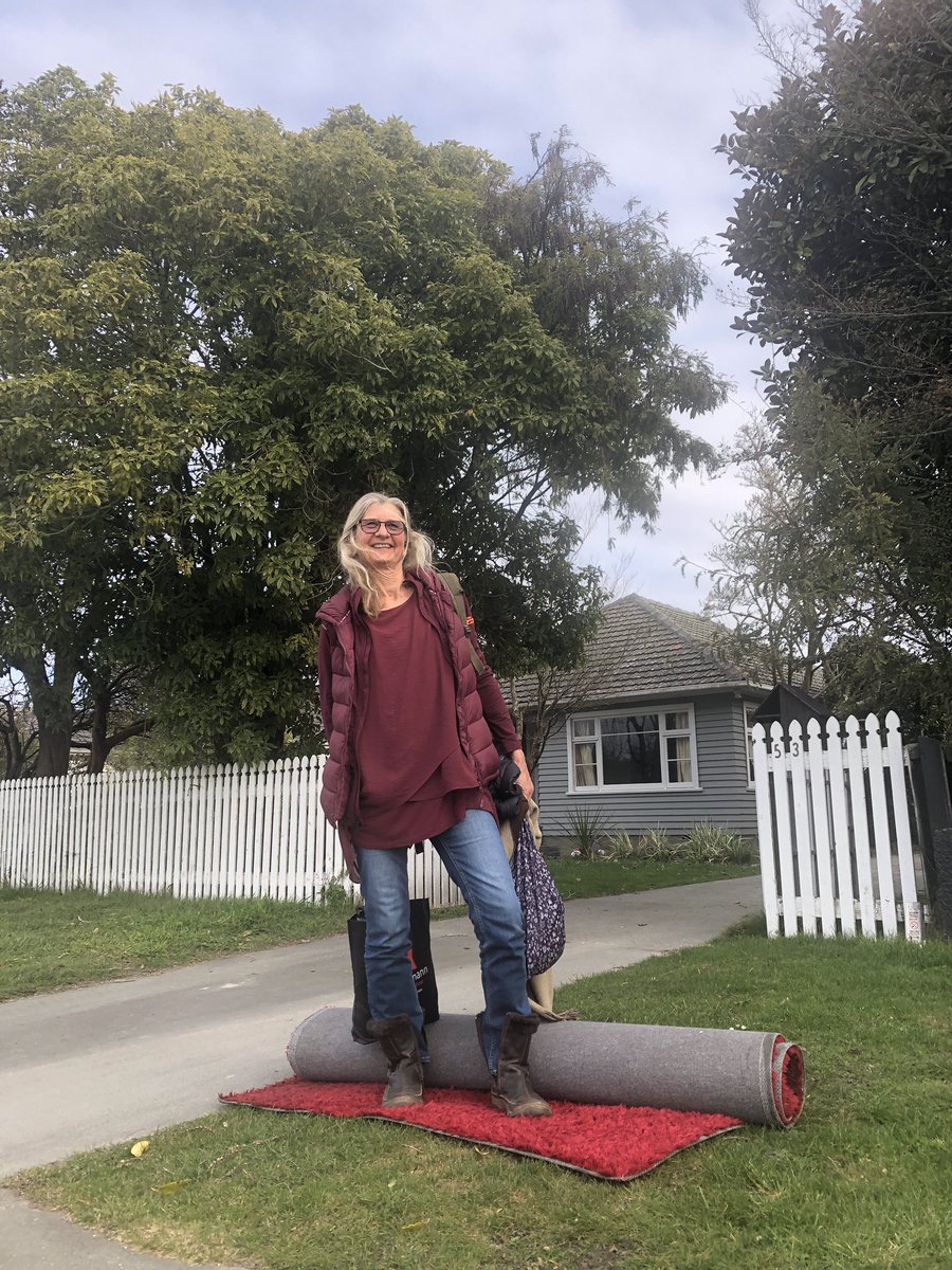 yogatotransform's tweet photo. Loneliness is more than a feeling—it’s a crisis. Join the #BeTheConnection challenge to bring real human connections into our lives.Get tagged, meet up IRL.
Share a photo with #BeTheConnection.
Tag 3 friends to pass it on. Let’s end the loneliness pandemic, one meetup at a time. https://t.co/Hs7fxCi2pc