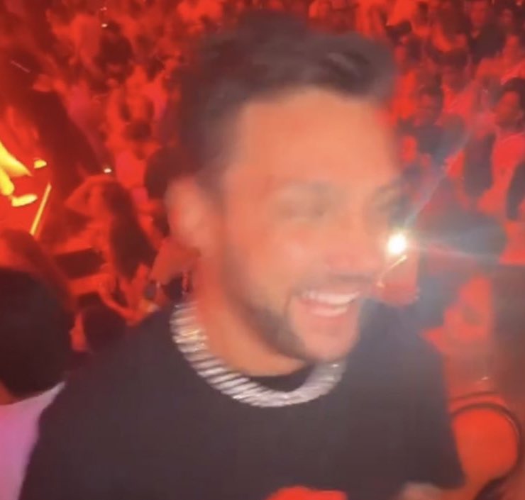 kenyaibarrag's tweet photo. Hoy ganamos el 1%  por que mientras 
el Patrón este  contento ,divirtiéndose , bailando y riéndose a carcajadas el resto no existe 😎💚

#NicolaPorcella https://t.co/ZjLAEkm5oV