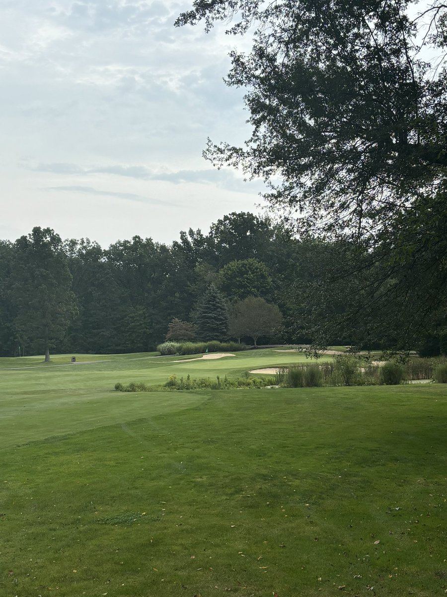 brunswickhsgolf's tweet photo. Big thank you to @HSD_Athletics and Coach @AlenaLancia for hosting us today at Oak Tree GC! The course was awesome and so was the competition! Brunswick appreciates you including us! See you in Erie! https://t.co/T21vn6HrJi