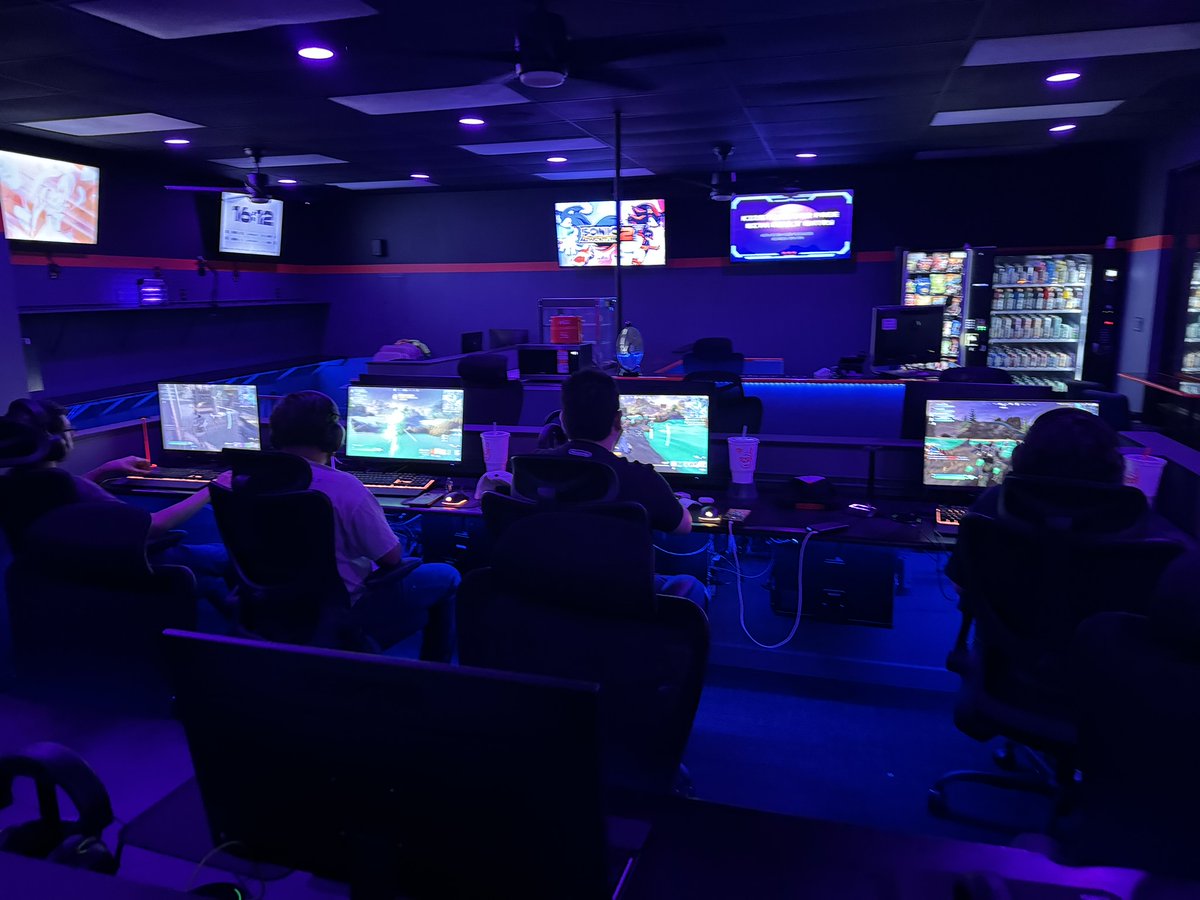 CyberIOWhittier's tweet photo. the boys are gaming tonight  

 #gamingcommunity #games #epicgames #fortnite #gamingcenter #pcrepair #gamingsetup #internetcafe #gamingcafe #pc https://t.co/0BDzaWARSg