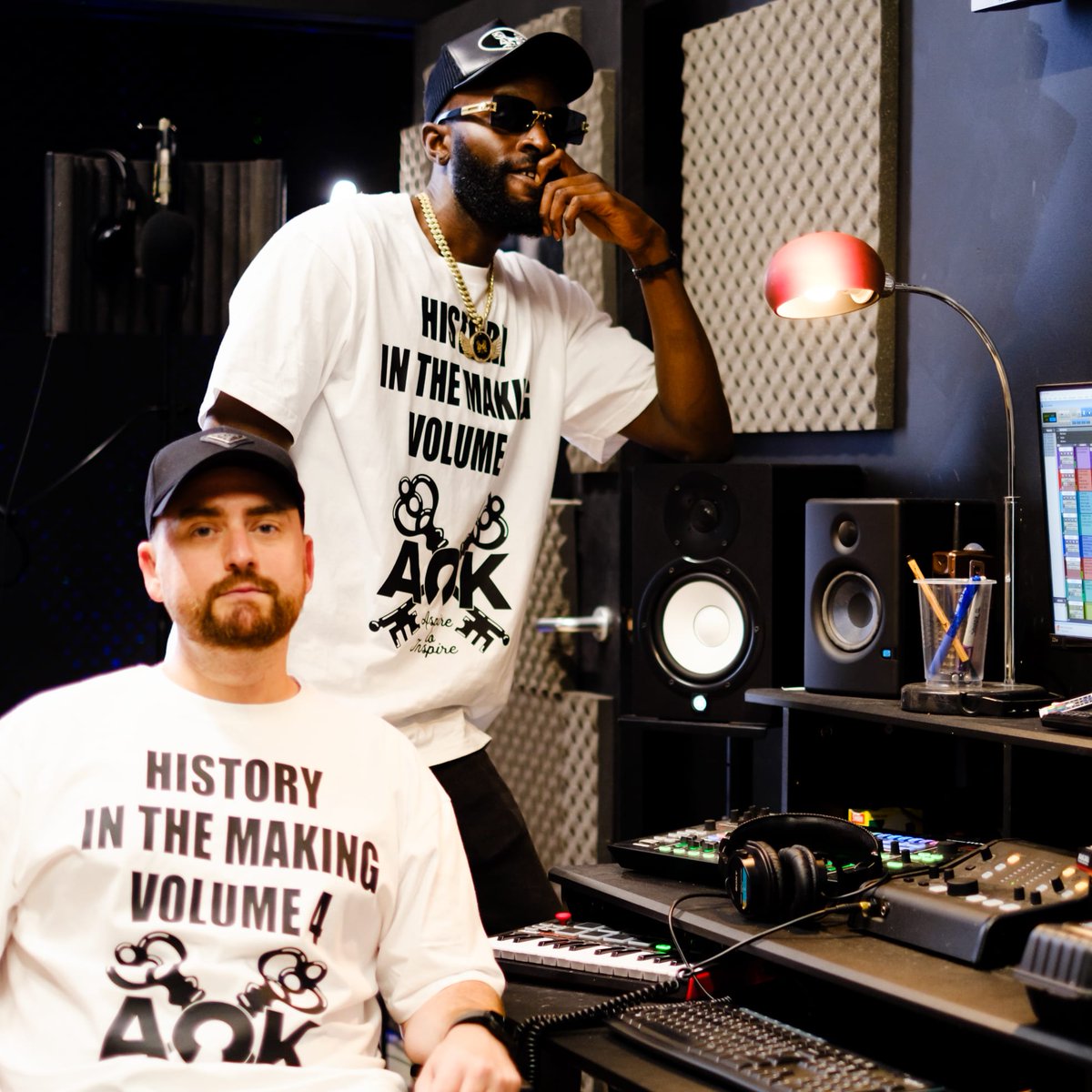 ctorley's tweet photo. Join me on @RadioSaltire  this morning between 8-11am for The Saturday Morning Show.
My Guest from 10-11am will be renowned Hip Hop Producer @jigzam. 
Online At https://t.co/XBlfk3P8AD
East Lothian and Edinburgh, 106.7 and 107.2 FM.
Now On DAB Radio. https://t.co/B8vjsngzYY