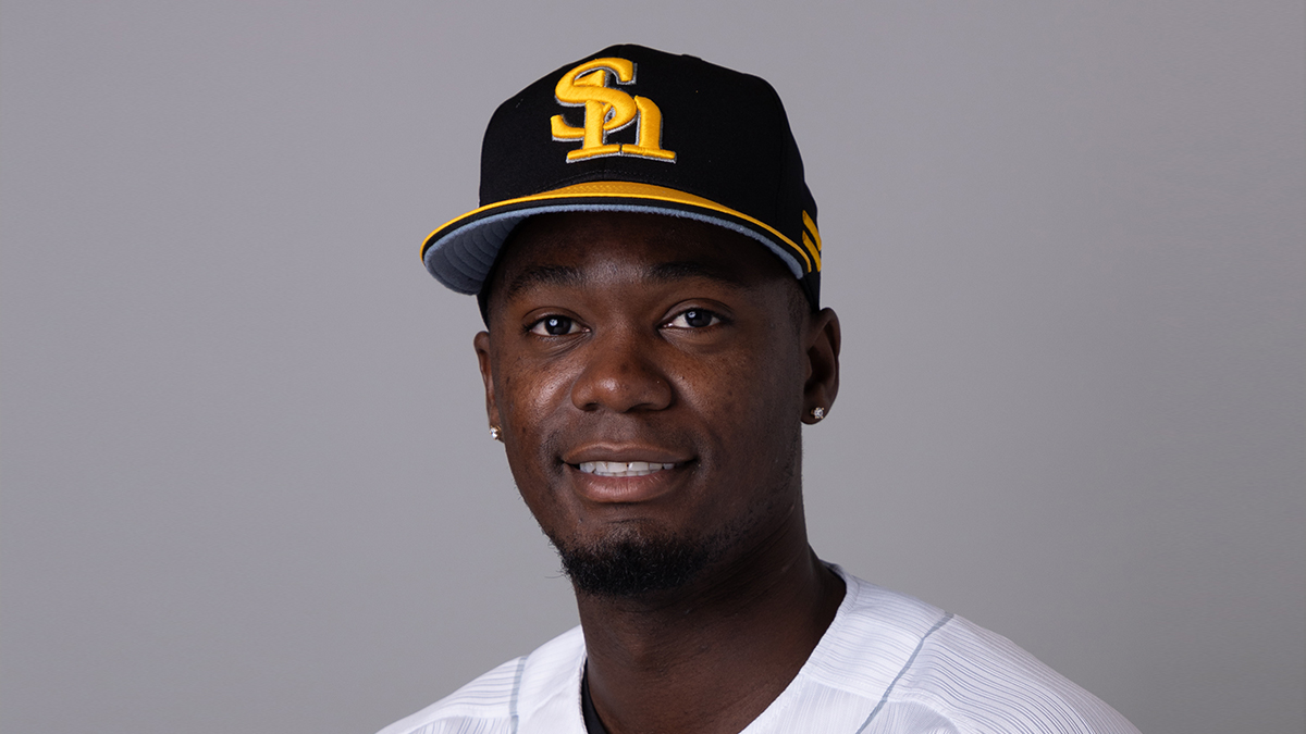 🎁明日18日のサンデーウォッチ🎯スポーツは⚽️
⚾️ 首位を走るホークス戦の模様と！
選手からの質問を選手にぶつける人気企画🎯！
今回は防御率パ1位モイネロ投手を直撃😁
試合後に食べる大好きな日本食とは🙀🙀
🎁チケットプレゼントも🎁キーワードは番組内で発表します！
どしどしご応募ください🎟️🎁☺️