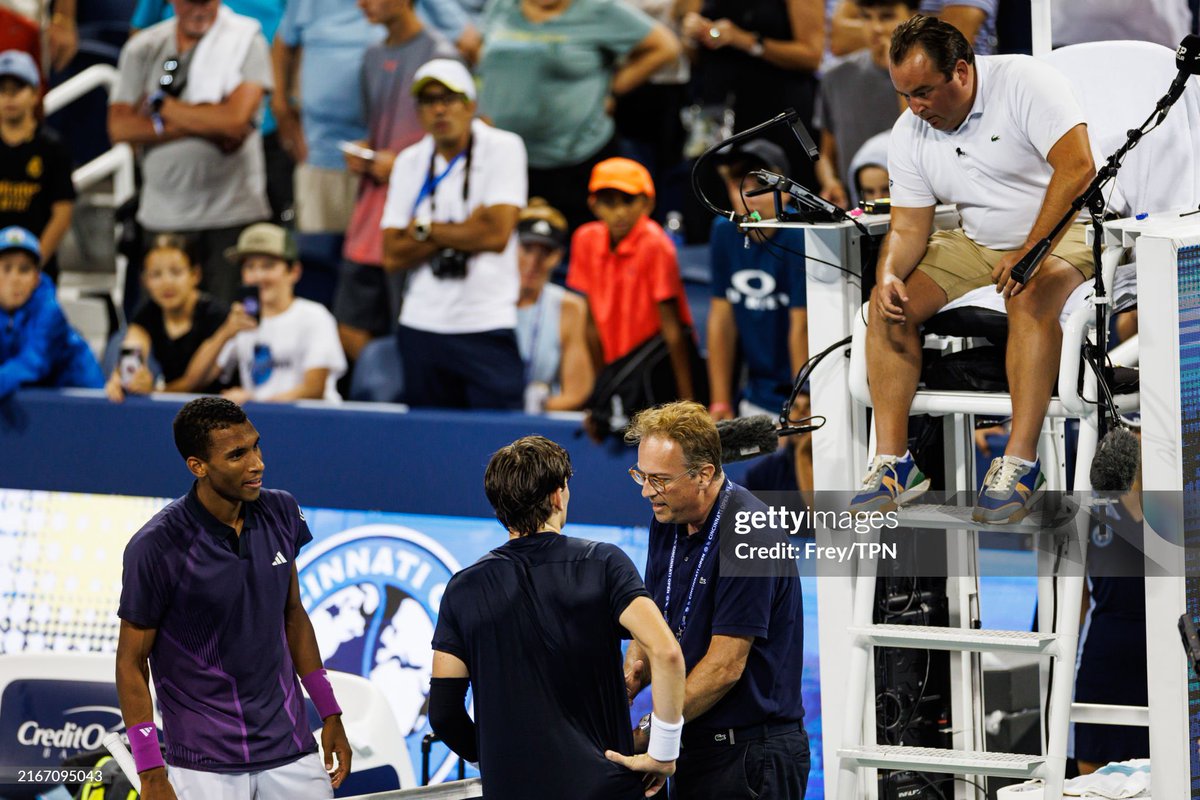 On the match point controversy: whether Jack saw the weird bounce or not, he did offer to replay the point so it makes no sense to hate on him. The umpire was at fault here.