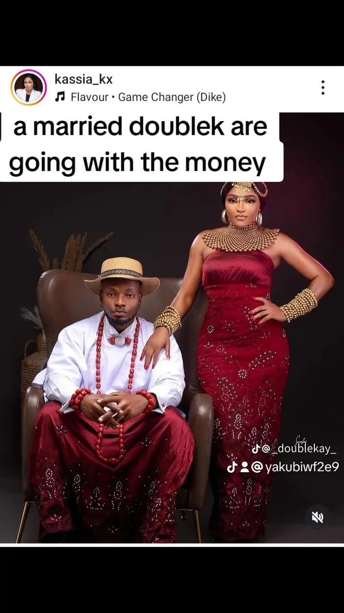 ComfortYakubu5's tweet image. When a husband n a wife kiss even the atmosphere is happy about it chaiiiii what a sweet night 
#DoubleKay 
#kass