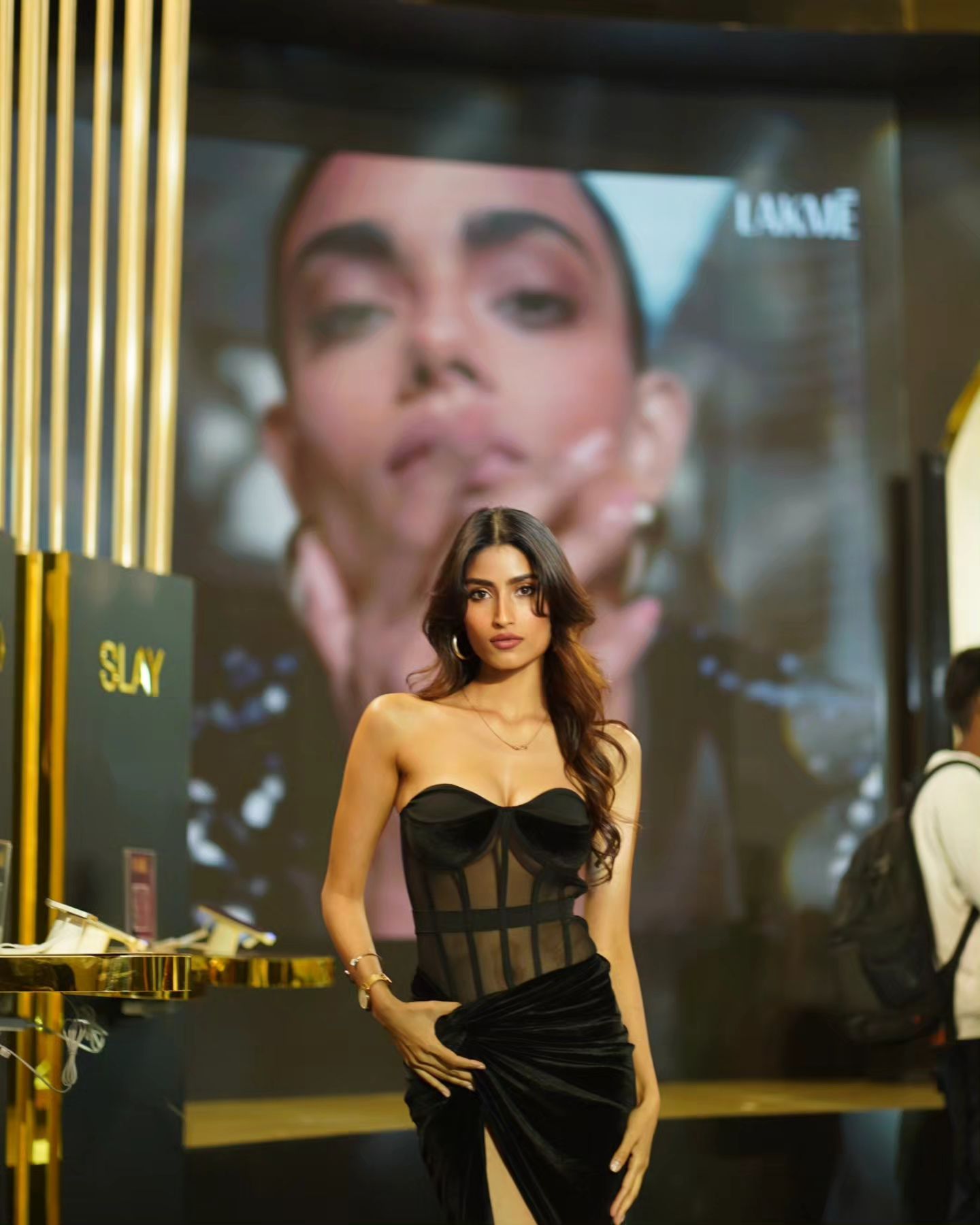 GVKaf_jboAAUAye?format=jpg&name=large