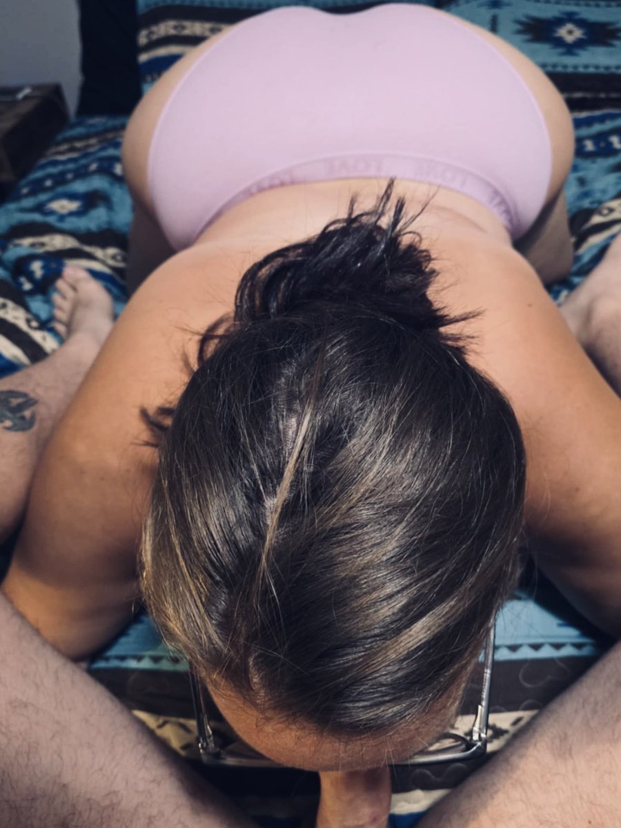 thickmomma1101's tweet photo. Who wants to watch me swallow daddies veiny cock ? 👅🥵

https://t.co/yqbOxmeDdO

@OnlyFans @bigAssThotties https://t.co/GXU1G5gP7k