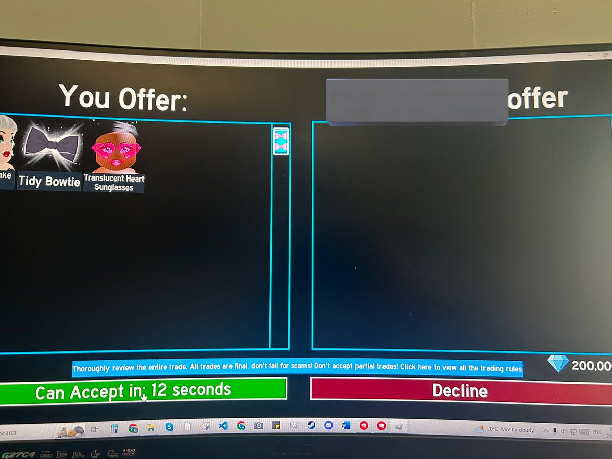 vampslat2's tweet photo. @4aily76567 IS TRUSTED , she’s so kind and I went first and she gave me PayPal for rhd and mm2 !!!!! Aaaaa she went a little overpay for me that’s why I went first and she’s trusteddddd https://t.co/exwuz7G9Sw