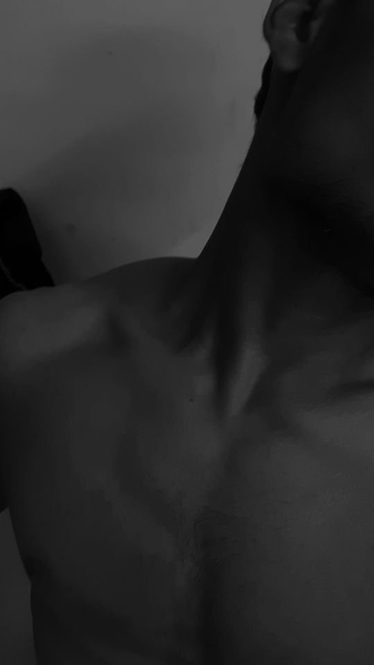 calvinboysu's tweet photo. Serius gak ada boti nih? #gaymakassar https://t.co/rWt4XCKpjP