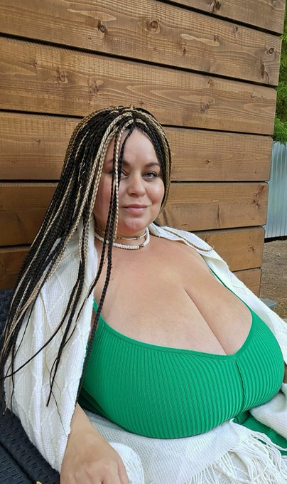 Just busty weekend🤩😋 https://t.co/C28J16YfFm
