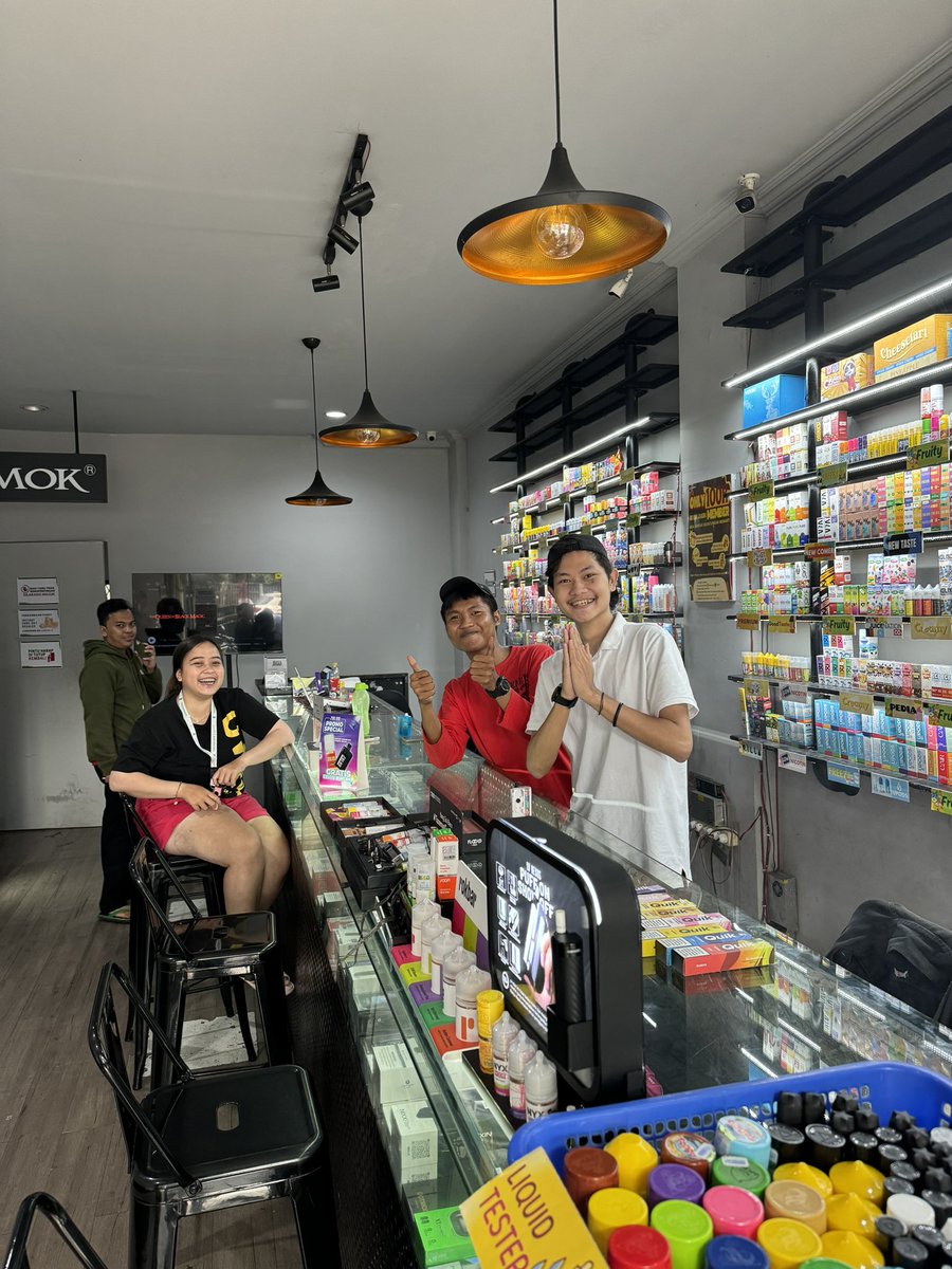 インドネシアのベイプ屋さん