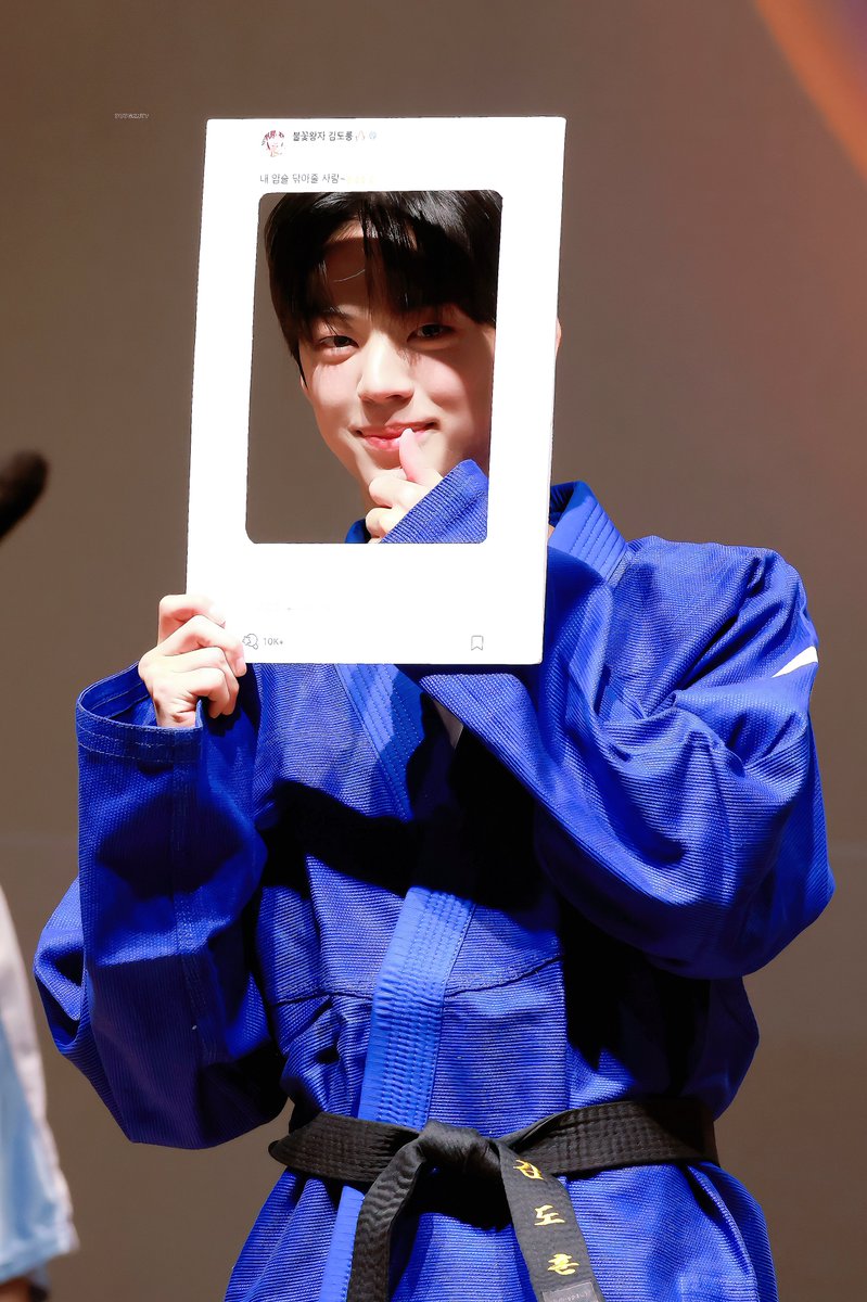 240817 엠투유 HD

우리 불꽃왕자님🤭

#천재똥강아지 #DOHOON #도훈 
#TWS #투어스 #ドフン #トゥアス