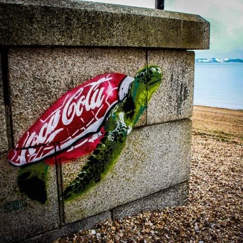 PatrickFavrel's tweet photo. #StreetArt by #hendog special @CocaCola... https://t.co/DOQzhRYm5e