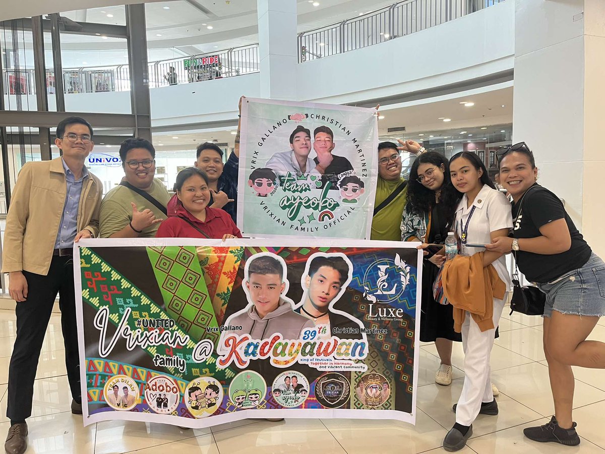 frezelayyy's tweet photo. Team Ayeobo at Kadayawan Festival @chrstianmrtnz @ItsVrixGallano 

#VriXianAtKadayawanFestival https://t.co/GwIAyuqbRA