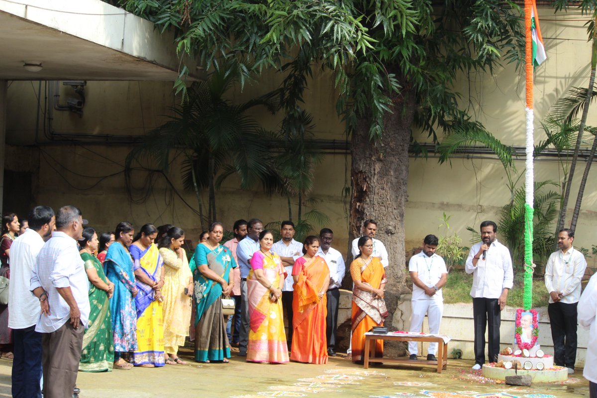 tgcabbank's tweet photo. 78th Independence day celebrations at TSCAB, HO on 15.08.2024
#telanganastatecooperativeapexbank #TSCAB #independencedaycelebration #independenceday #independence #banking #loans https://t.co/dKUDFPbXZl