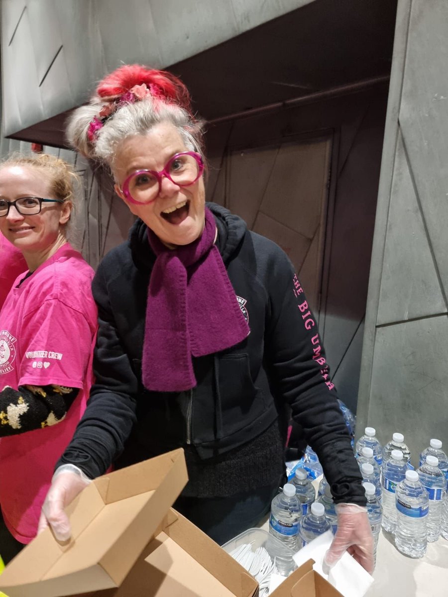 nonfictionLab's tweet image. Sending @frendles off into a well-deserved #retirement in style, with a #choir, flowers, speeches and a #volunteer stint at her beloved @TheBigUmbella1, preparing rescued food for distribution to people living with food insecurity and #homelessness. A fitting last hurrah!